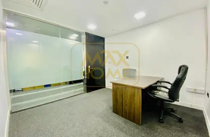 مكتب - استوديو للايجار في برج الإمارات - شارع حمدان - أبوظبي