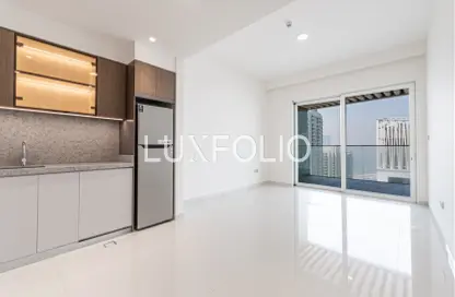 Apartment - 1 Bedroom - 1 Bathroom for rent in Grand Bleu Tower 1 - EMAAR Beachfront - Dubai Harbour - Dubai