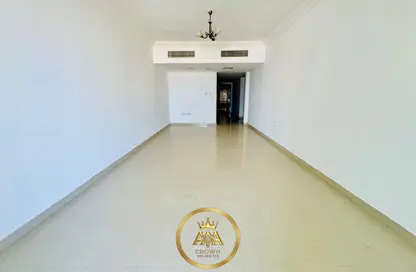 Apartment - 3 Bedrooms - 3 Bathrooms for rent in New Al Taawun Road - Al Taawun - Sharjah