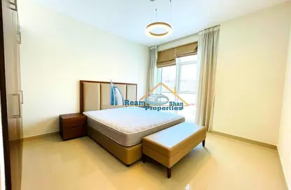 Apartment - 2 Bedrooms - 3 Bathrooms for rent in Emerald Jadaf Metro - Al Jaddaf - Dubai