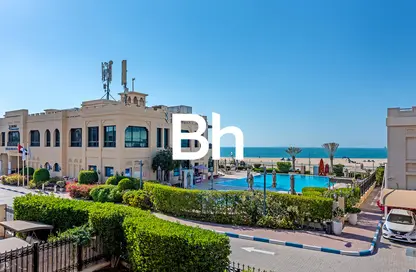 فيلا - 5 غرف نوم - 6 حمامات للايجار في فلل منتجع شاطئ روضه - جميرا 3 - الجميرا - دبي
