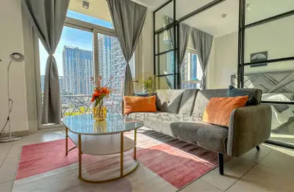 Living Room image for: Apartment - 1 Bedroom - 1 Bathroom for rent in Socio Tower 1 - Socio Tower - Dubai Hills Estate - Dubai, Image 1