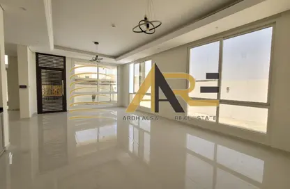 Villa - 5 Bedrooms - 7 Bathrooms for rent in Hoshi - Al Badie - Sharjah
