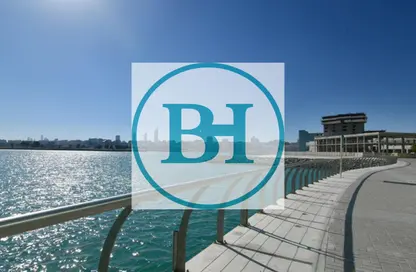 Apartment - 1 Bedroom - 2 Bathrooms for rent in RAK Tower - Marina Square - Al Reem Island - Abu Dhabi