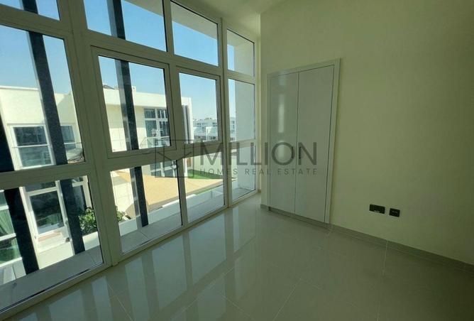 15805422 - Property Image 2