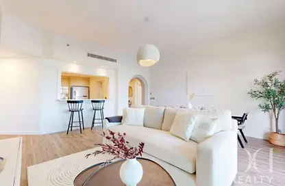 Apartment - 2 Bedrooms - 3 Bathrooms for sale in Al Hatimi - Shoreline Apartments - Palm Jumeirah - Dubai
