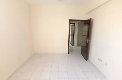 Apartment - 1 Bedroom - 1 Bathroom for rent in Al Butina 9 Building - Al Butina - Sharjah