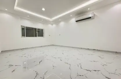 Apartment - 2 Bedrooms - 2 Bathrooms for rent in Madinat Al Riyad - Abu Dhabi