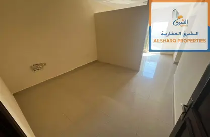 شقة - 1 حمام للايجار في مساكن كورنيش عجمان - طريق كورنيش عجمان - عجمان