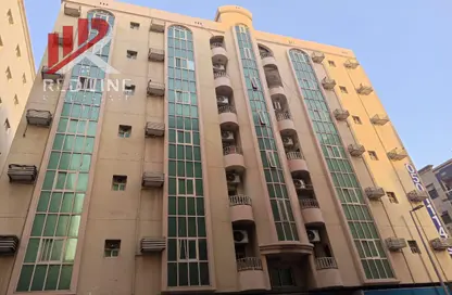 عمارة بالكامل - 8 غرف نوم للبيع في البطينة - الشارقة