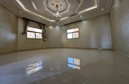 شقة - 1 حمام للايجار في مركز محمد بن زايد - مدينة محمد بن زايد - أبوظبي
