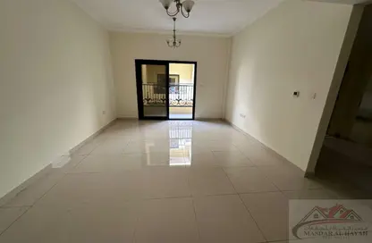 Apartment - 1 Bedroom - 2 Bathrooms for rent in Muwaileh 29 Building - Muwaileh - Sharjah