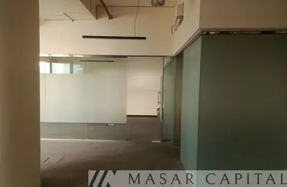 مكتب - استوديو للايجار في برج الأعمال - الخليج التجاري - دبي