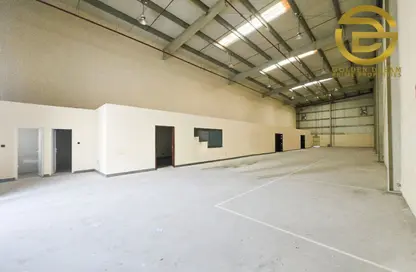 Warehouse - Studio - 2 Bathrooms for rent in Dubai Investment Park 2 (DIP 2) - Dubai Investment Park (DIP) - Dubai