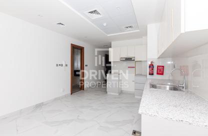 Apartment - 1 Bathroom for sale in Millennium Binghatti Residences - Business Bay - Dubai