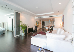 Bright Upgraded Apt | Vacant | Large Windows