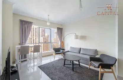 Living Room image for: Apartment - 2 Bedrooms - 3 Bathrooms for rent in Bay Central West - Bay Central - Dubai Marina - Dubai, Image 1