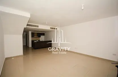 Empty Room image for: Villa - 3 Bedrooms - 4 Bathrooms for rent in Desert Style - Al Reef Villas - Al Reef - Abu Dhabi, Image 1
