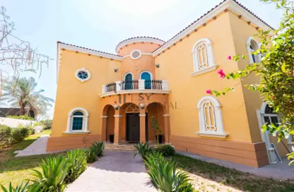 Villa - 5 Bedrooms - 6 Bathrooms for sale in Legacy - Jumeirah Park - Dubai