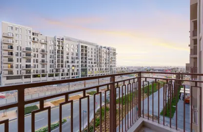 Apartment - 3 Bedrooms - 3 Bathrooms for sale in Zahra Breeze Apartments 3B - Zahra Breeze Apartments - Town Square - Dubai