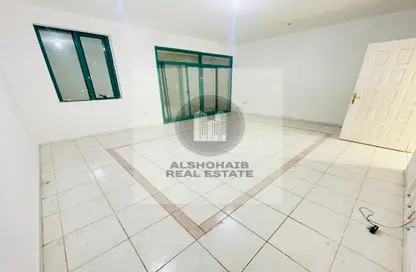 شقة - 3 غرف نوم - 3 حمامات للايجار في شارع الخالدية - الخالدية - أبوظبي