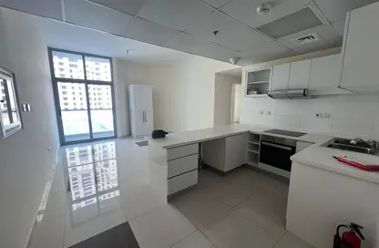 Apartment - 2 Bedrooms - 2 Bathrooms for rent in Marina Wharf 2 - Marina Wharf - Dubai Marina - Dubai