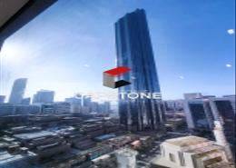 شقة - 2 غرف نوم - 4 حمامات للكراء في برج الصقر الذهبي - شارع حمدان - أبوظبي