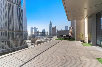 Apartment - 2 Bedrooms - 3 Bathrooms for rent in Boulevard Point - Downtown Dubai - Dubai