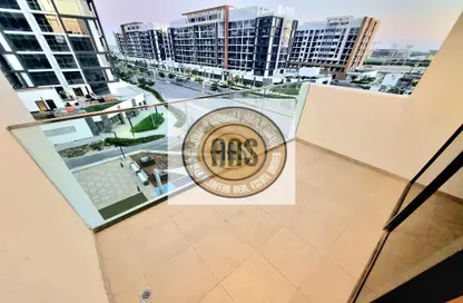 Apartment - 3 Bedrooms - 2 Bathrooms for rent in Azizi Riviera 19 - Meydan One - Meydan - Dubai