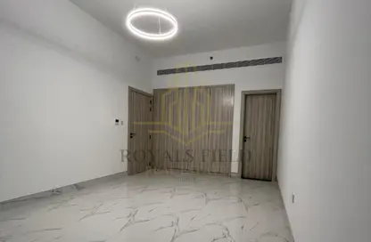 Apartment - 1 Bedroom - 2 Bathrooms for rent in Lumina Vista Residences - Jumeirah Village Circle - Dubai