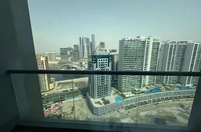 شقة - 3 غرف نوم - 4 حمامات للايجار في الاسترليني الغربية - الاسترليني - الخليج التجاري - دبي
