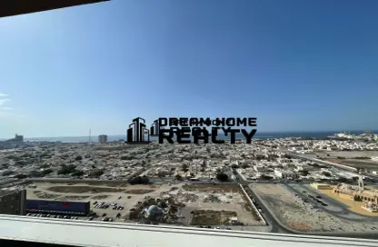 Apartment - 3 Bedrooms - 5 Bathrooms for rent in Blue Tower - Al Majaz 3 - Al Majaz - Sharjah
