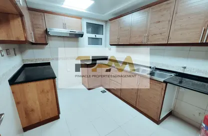 Apartment - 3 Bedrooms - 4 Bathrooms for rent in Al Khalidiya - Abu Dhabi