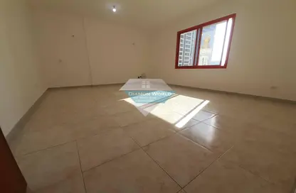 Apartment - 1 Bedroom - 2 Bathrooms for rent in Corniche Road - Abu Dhabi