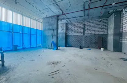 Office Space - Studio - 1 Bathroom for rent in Binghatti Azure - Jumeirah Village Circle - Dubai