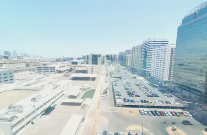 Apartment - 3 Bedrooms - 3 Bathrooms for rent in Al Najda Street - Abu Dhabi