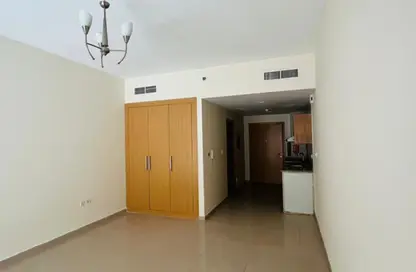 Apartment - Studio - 1 Bathroom for rent in Marina Residences 3 - Marina Residences - Palm Jumeirah - Dubai