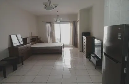 شقة - 1 حمام للايجار في مالباري 2 - حدائق الإمارات 2 - قرية الجميرا سركل - دبي