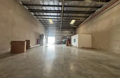 Warehouse - Studio - 1 Bathroom for rent in Phase 1 - Dubai Investment Park (DIP) - Dubai