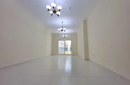 Apartment - 2 Bedrooms - 3 Bathrooms for rent in Al Nahda Complex - Al Nahda - Sharjah