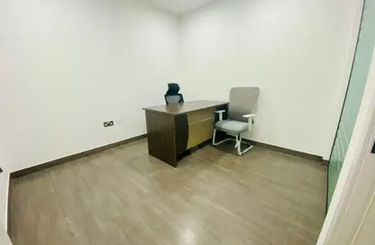 مكتب - استوديو - 2 حمامات للايجار في شارع حمدان - أبوظبي