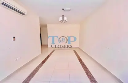 Apartment - 3 Bedrooms - 3 Bathrooms for rent in Al Dafeinah - Asharej - Al Ain