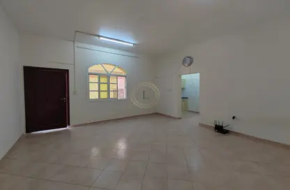 Apartment - Studio - 1 Bathroom for rent in Al Khrais - Al Jimi - Al Ain