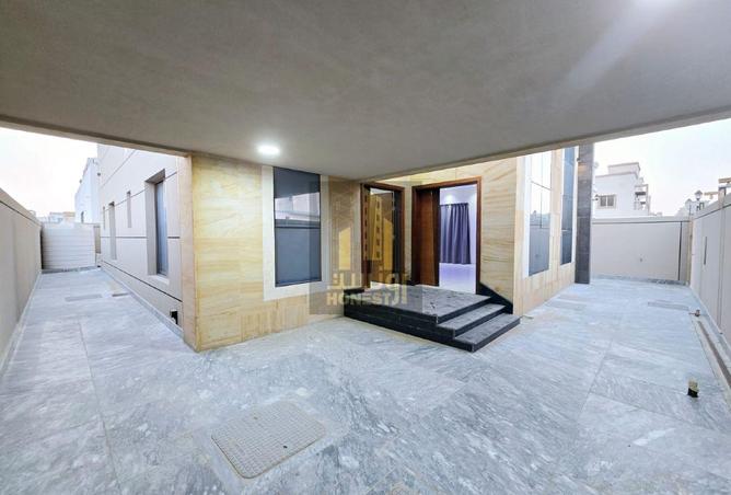 16038002 - Property Image 2