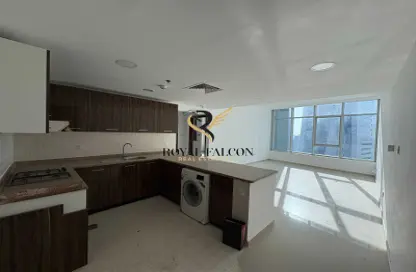 Apartment - 2 Bedrooms - 2 Bathrooms for rent in Ontario Tower - Business Bay - Dubai