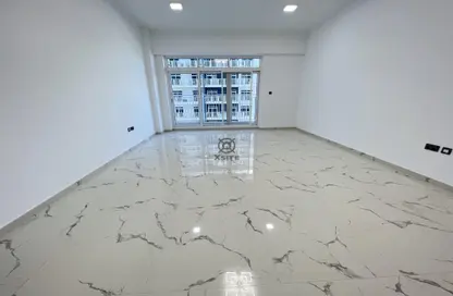 Empty Room image for: Apartment - 1 Bedroom - 2 Bathrooms for rent in Geepas Tower - Arjan - Dubai, Image 1