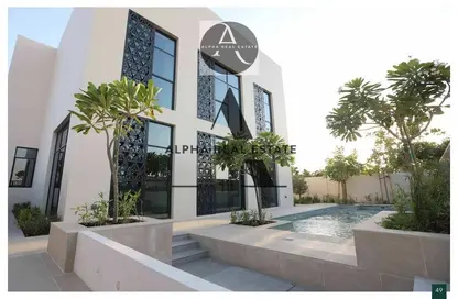 Townhouse - 2 Bedrooms - 4 Bathrooms for sale in Hayyan - Sharjah