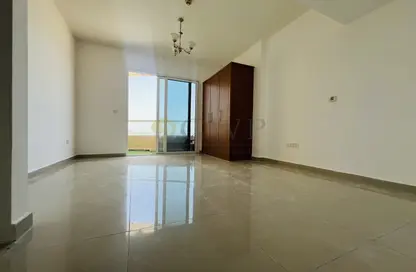 Apartment - 1 Bathroom for rent in Lakeside Tower D - Lakeside Residence - Dubai Production City (IMPZ) - Dubai