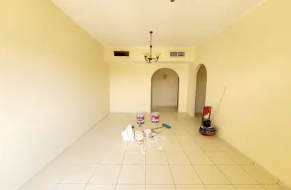 Apartment - 1 Bedroom - 2 Bathrooms for rent in Muwaileh 29 Building - Muwaileh - Sharjah