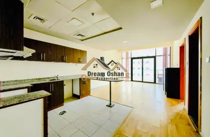 Apartment - 1 Bedroom - 1 Bathroom for rent in Binghatti Apartments - Dubai Silicon Oasis - Dubai